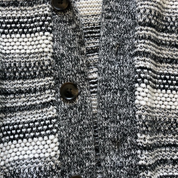 Gap Cardigan - Picture 3 of 5